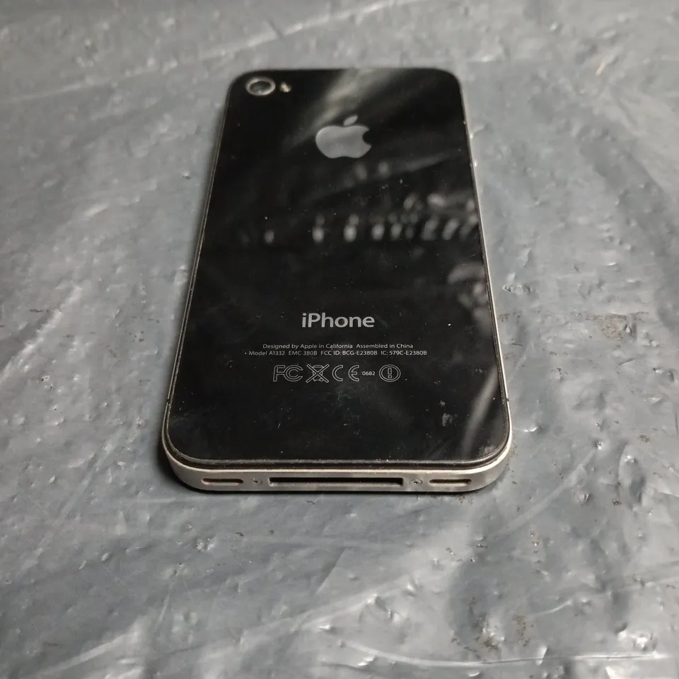 APPLE IPHONE 4 (BLACK)