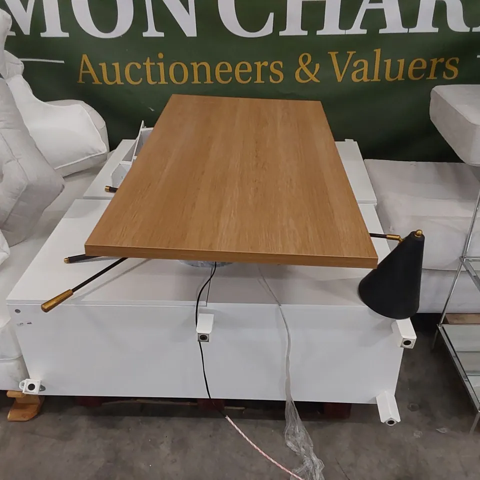 PALLET OF ASSORTED FURNITURE PARTS 