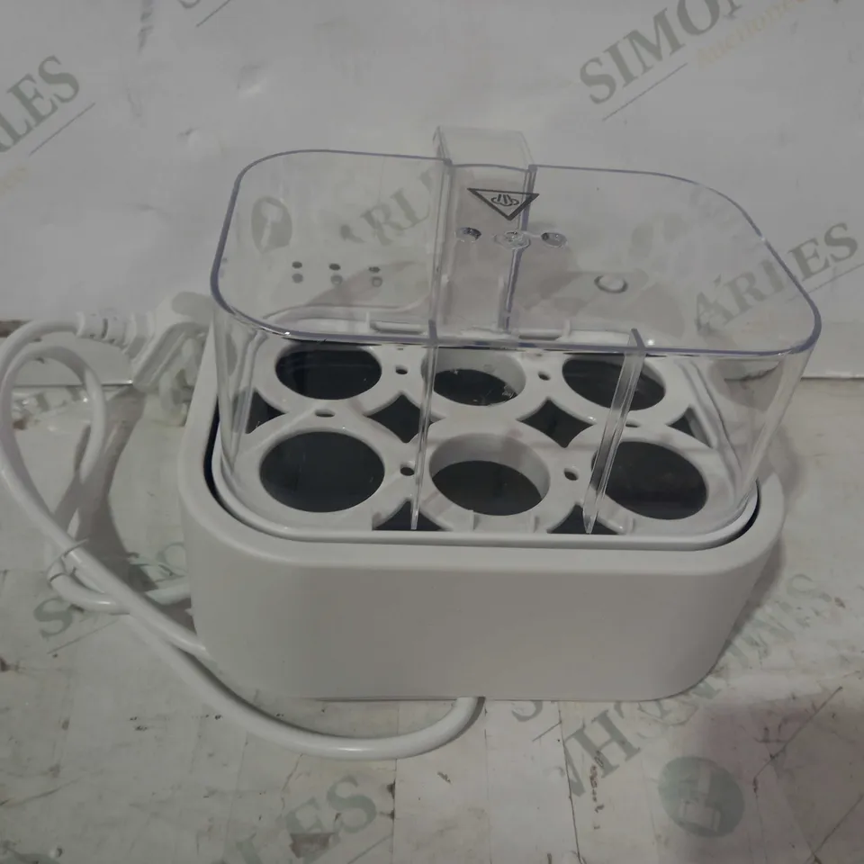 COOK'S ESSENTIALS THE SMART TALKING EGG COOKER