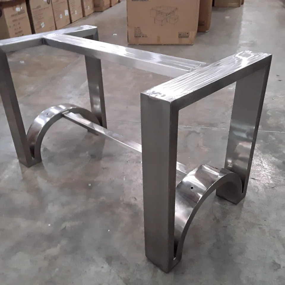 METAL TABLE FRAME 
