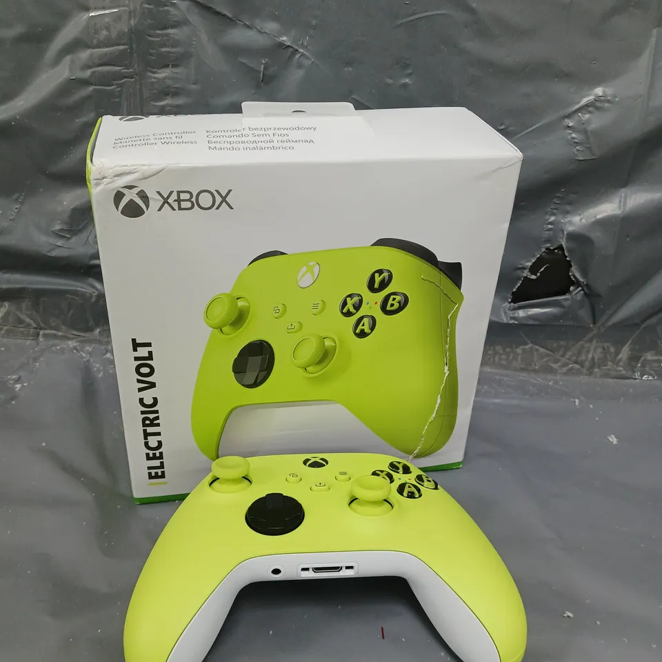 XBOX WIRELESS CONTROLLER - ELECTRIC VOLT