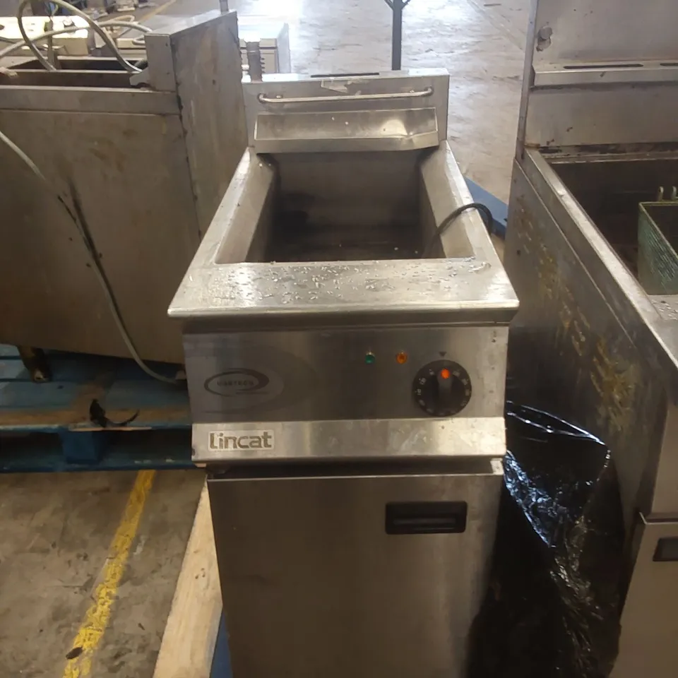 LINCAT COMMERCIAL FRYER