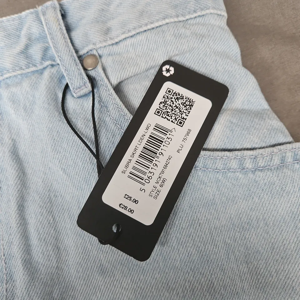 MCKENZIE DENIM SKIRT – LIGHT WASH, UK 6