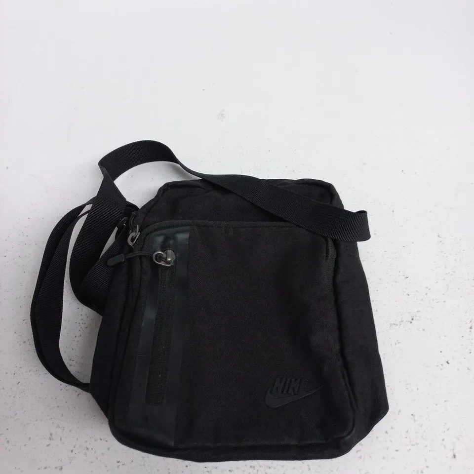 NIKE CROSSBODY BAG – BLACK