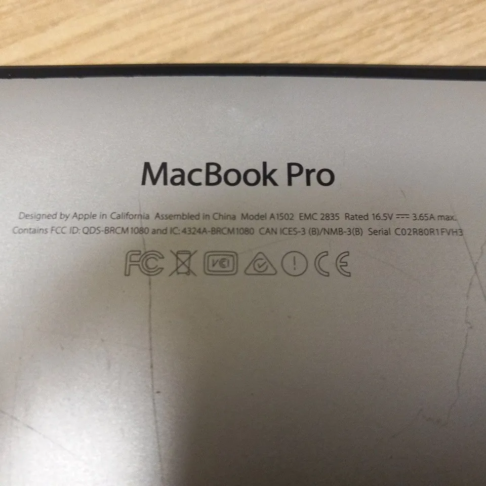 APPLE MACBOOK PRO (A1502 EARLY 2015)