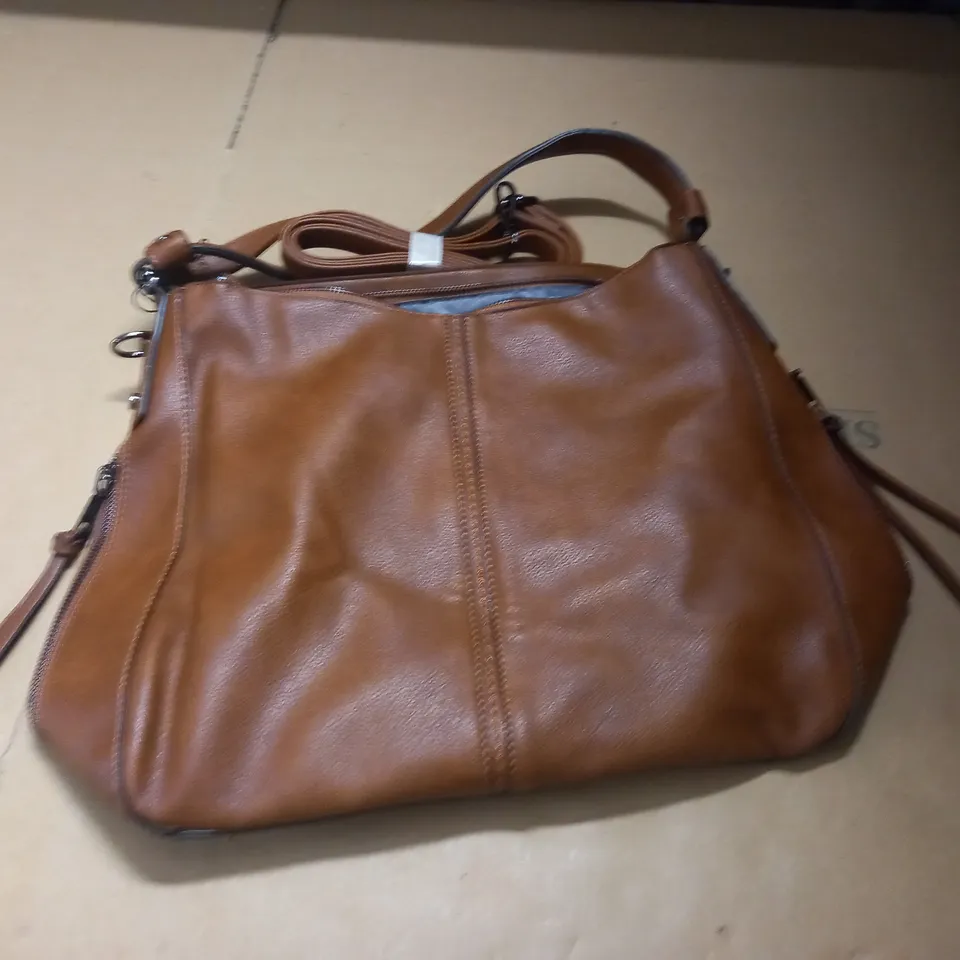 REALER BROWN LEATHER LOOK BAG