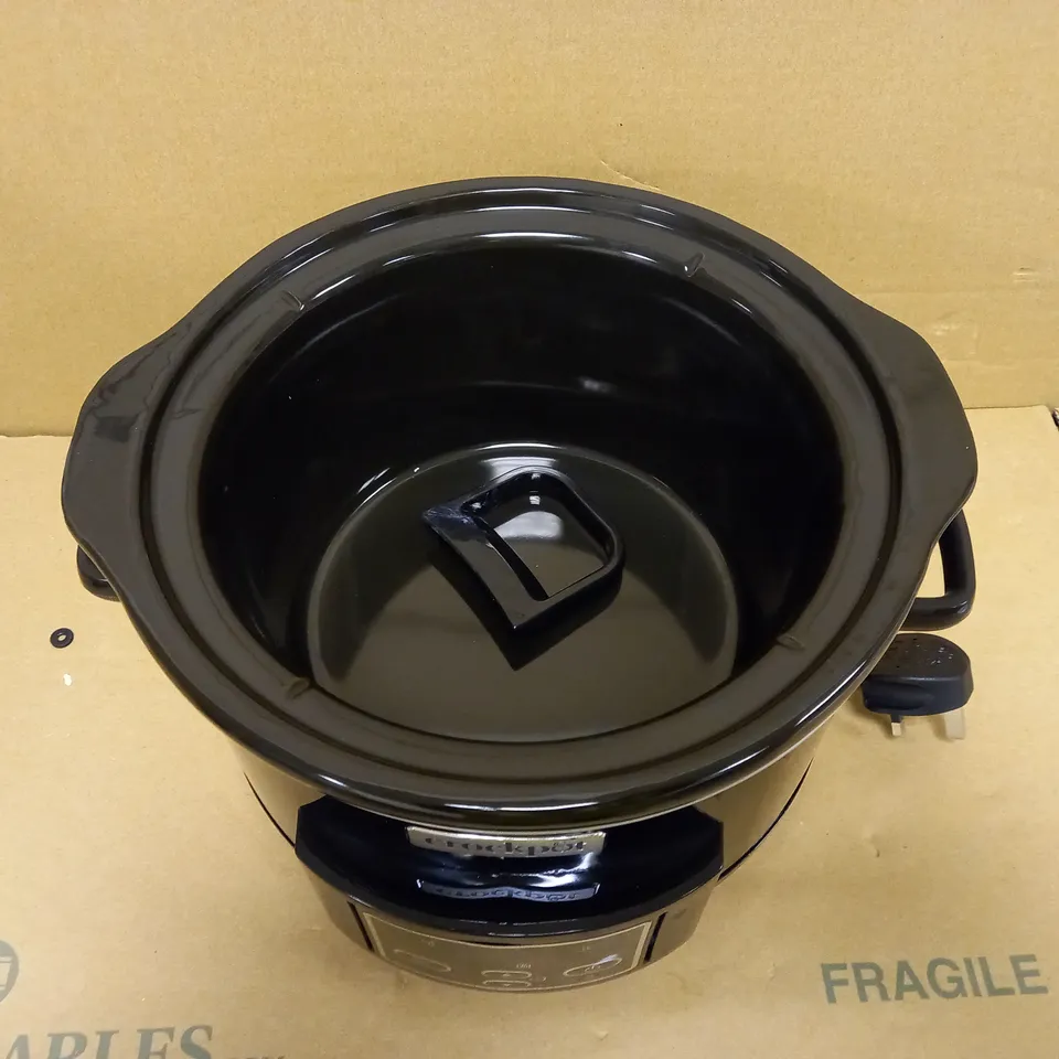 CROCK POT SLOW COOKER 