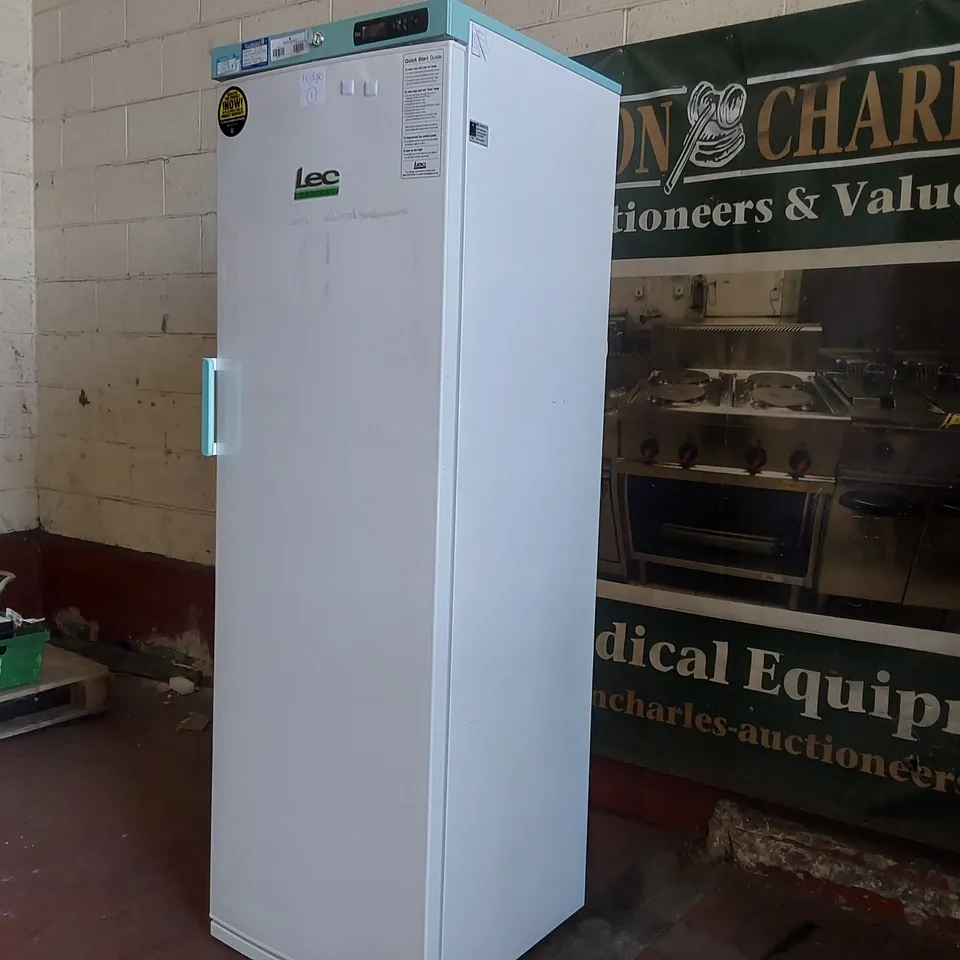 LEC PSR353UK - 353 LITRE PHARMACY REFRIGERATOR MEDICAL - SOLID DOOR