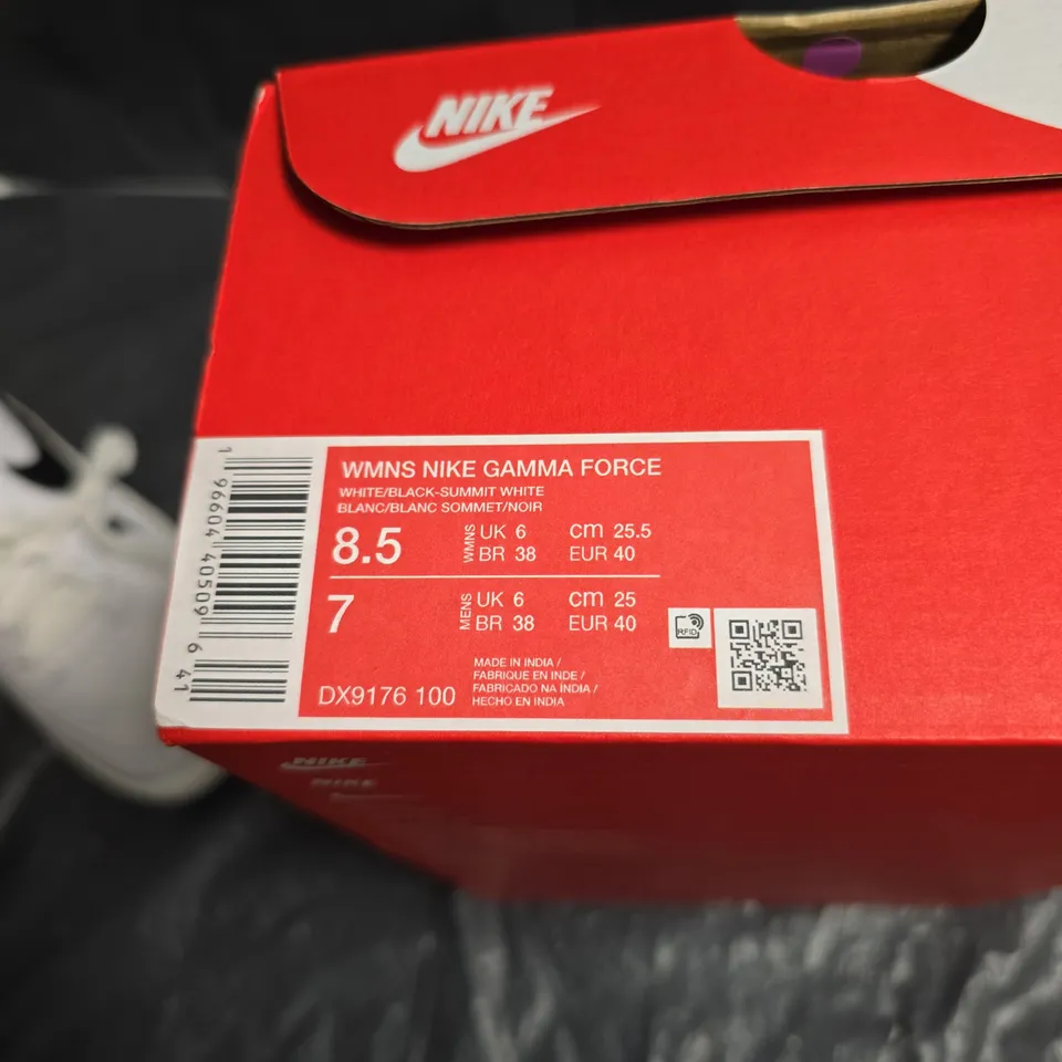 NIKE GAMMA FORCE WMNS SNEAKERS WHITE/BLACK – BOXED UK 6