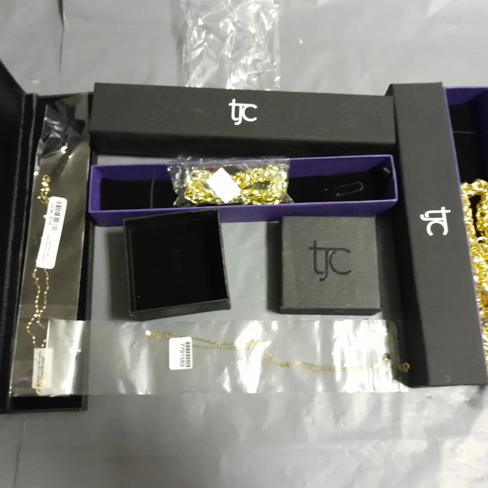 LOT OF 4 ASSORTED BOXED TJC JEWELLERY ITEMS