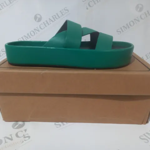 BOXED PAIR OF ASOS DESIGN OPEN TOE LEATHER FLAT MULES IN GREEN UK SIZE 6