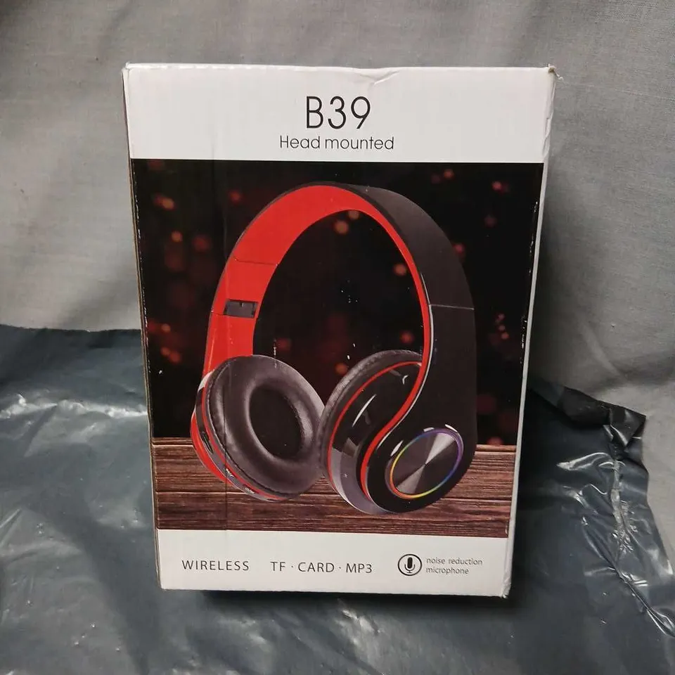 B39 HEAD MOUNTED WIRELESS HEADPHONES – PORTABLE AUDIO (BOXED)