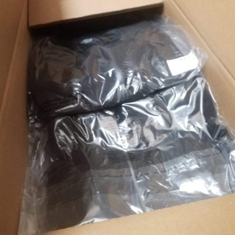 BOX CONTAINING APPROXIMATELY 17 BRAND NEW SIMPLY BE BLACK LYOCELL PLEAT DETAIL WIDE LEG JEANS - SIZE 16R