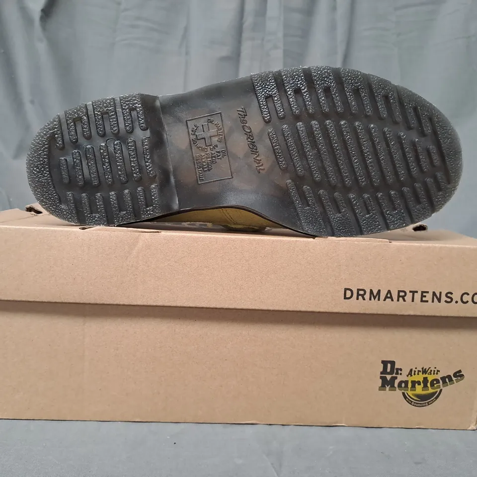 BOXED PAIR OF DR MARTENS ADRIAN BONE SNAFFLE SUEDE LOAFERS IN LIME/LEOPARD PRINT FAUX HAIR UK SIZE 6