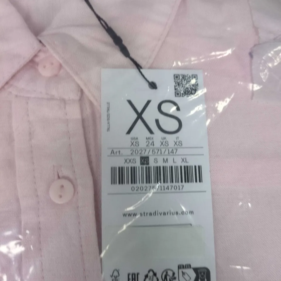 STRADIVARIUS PINK BUTTON-DOWN SHIRT – WOMEN’S XS (NEW WITH TAG)