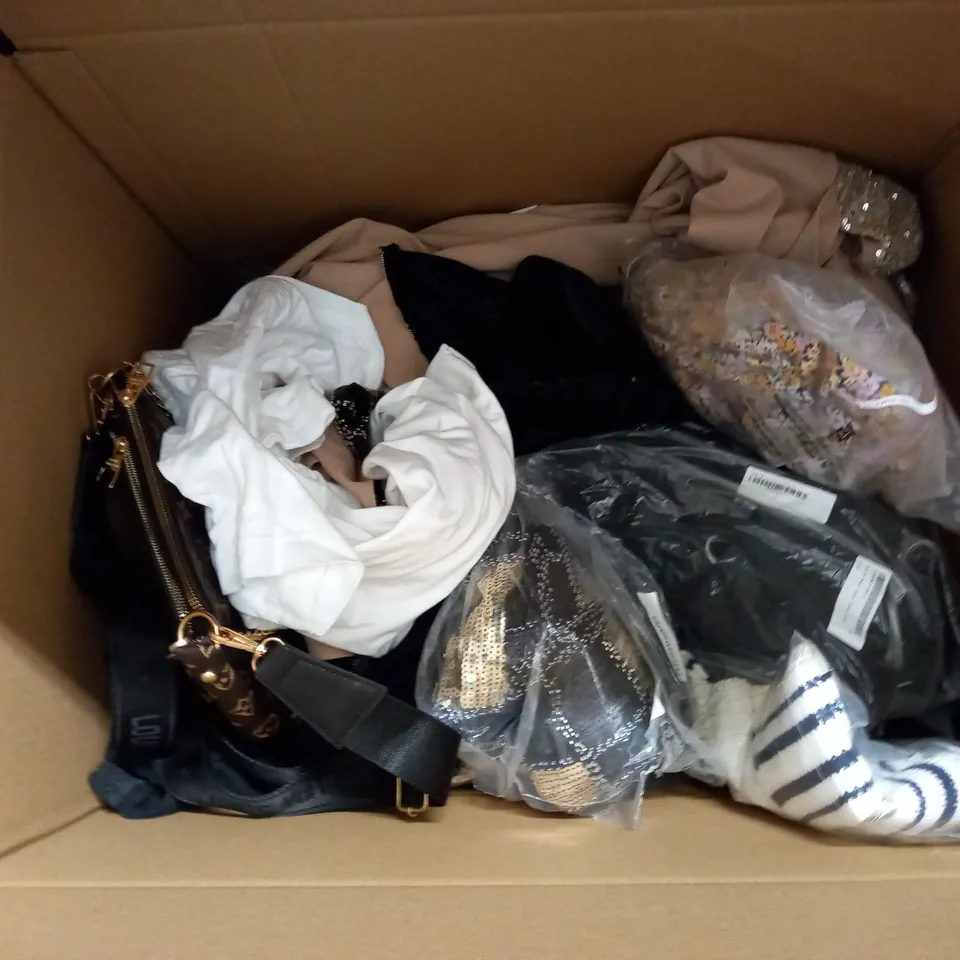 BOX OF APPROX 10 CLOTHING ITEMS TO INCLUDE BOOHOO RUCHED PLUNGE DRESS SIZE 14, BERSHKA WHITE JUMPER SIZE EU L, I SAW IT FIRST CUT OUT SKATER DRESS SIZE 10