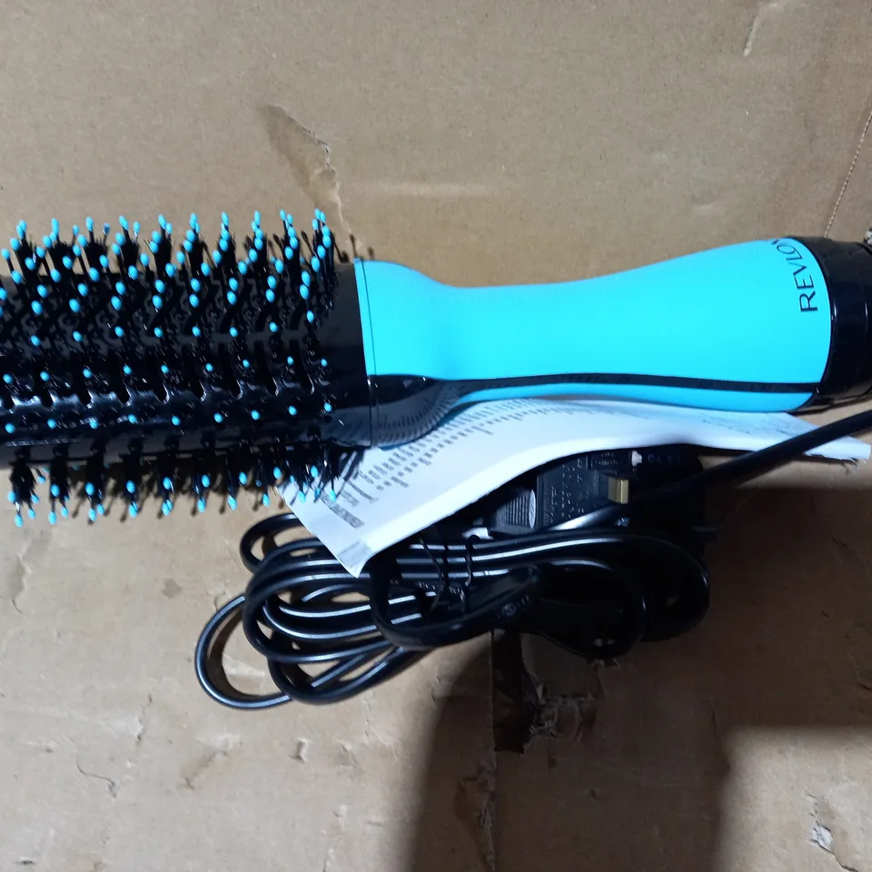 REVLON SALON HAIR DRYER AND VOLUMISER  RRP £59.99