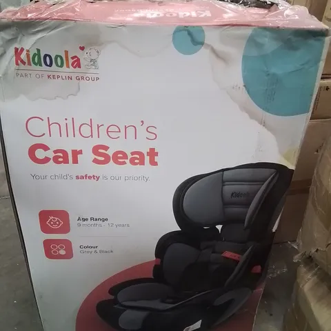 BOXED CHILDREN'S CAR SEAT