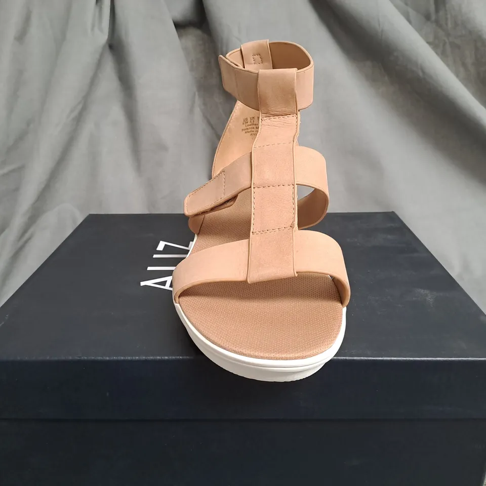 BOXED NATURA LINER HIGH HEEL OPEN TOE SANDALS IN WHITE & BEIGE - UK 6