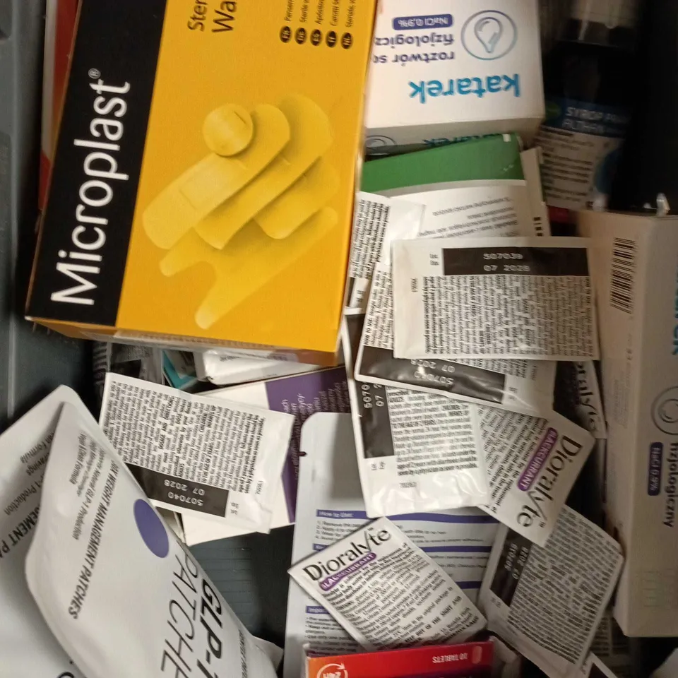 APPROXIAMTELY 15 ASSORTED HEALTH PRODUCTS TO INCLUDE GLP-1 PATCHES, PURE BEE POLLEN, ROYAL JELLY CAPSULES ETC