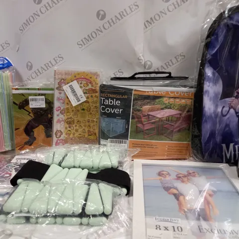 BOX OF APPROX 8 ASSORTED HOUSEHOLD ITEMS TO INCLUDE MY GARDEN TABLE COVER, PET SOFT DISPOSABLE MALE WRAPS, TOOTHBRUSH CADDY, ETC