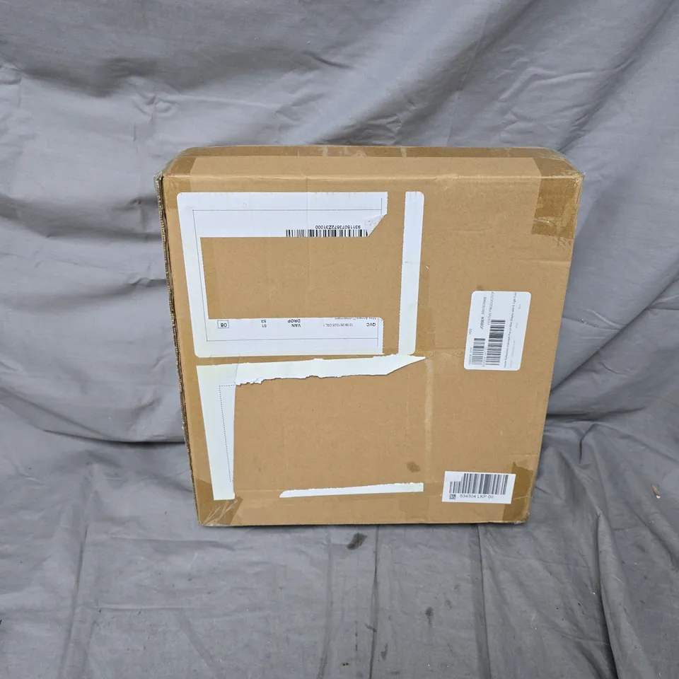 HOME REFLECTIONS IRIDESCENT PRE-LIT WIRE SHAPES WITH 8 LIGHT FUNCTIONS