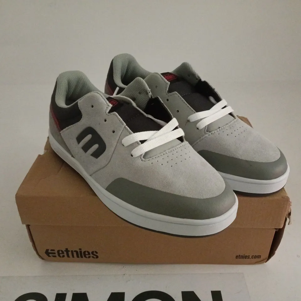 ETNIES KIDS MARANA GREY TRAINERS UK 6 BOXED