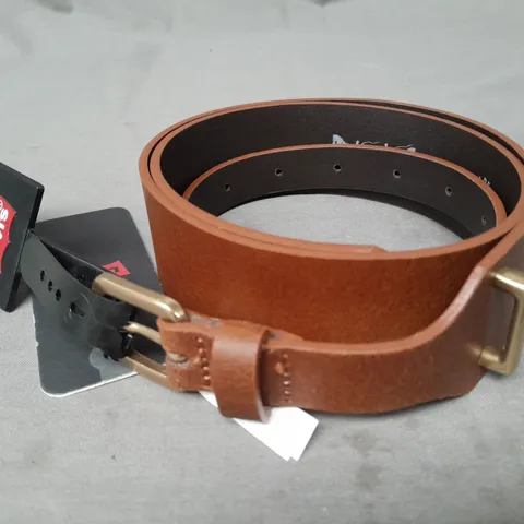 LEVI'S LEATHER BELT