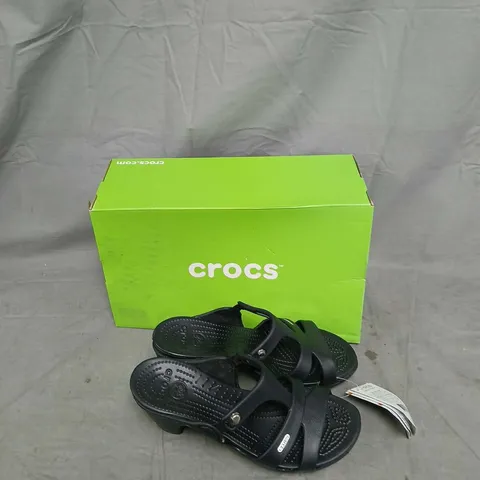 CROCS CYPRUS V HEEL W SANDALS – BLACK, UK 7 (EU 40)