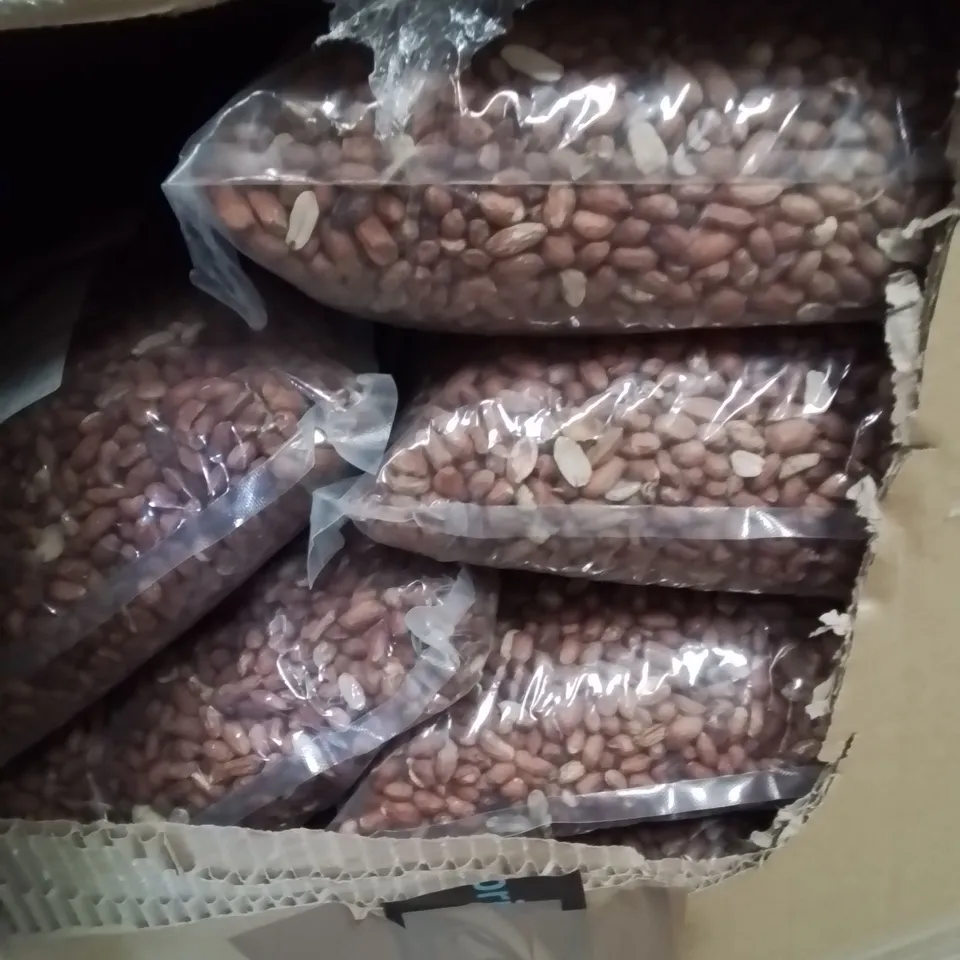 PALLET CONTAINING A LARGE QUANTITY OF FOOD PRODUCTS AND ITEMS TO INCLUDE;;FUEL VANILLA PROTEIN SHAKES,NESCAFE COFFEE PODS,BENDICKS MINT CHOCOLATE COLLECTION,MARTINS CHRISTMAS SET