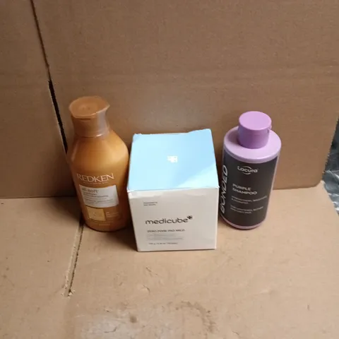 APPROXIMATEY 20 ASSORTED HEALTH AND BEAUTY PRODUCTS TO INCLUDE MEDICUBE ZERO PORE PAD MILD, LACURA PURPLE SHAMPOO, REDKEN ALL SOFT CONDITIONER ETC 