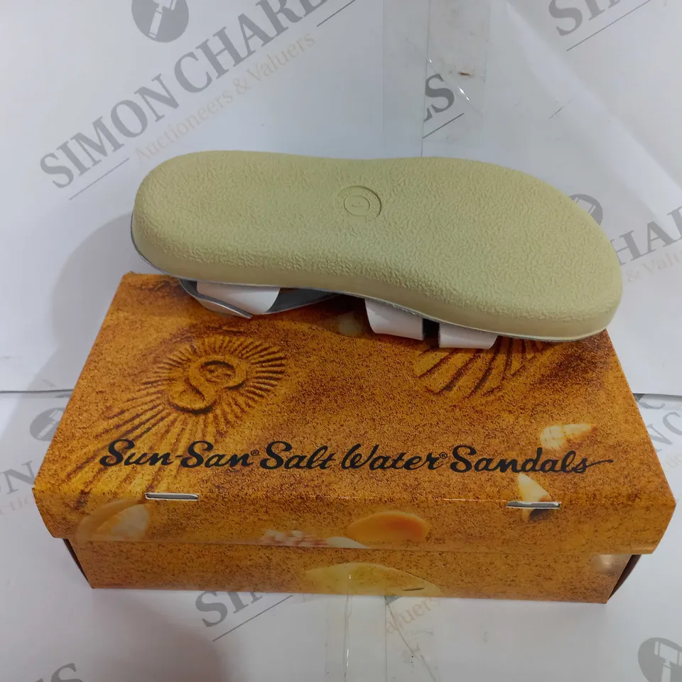 BOXED SUN SAN SALT WATER SANDALS SWIMMER WHITE - UK 13
