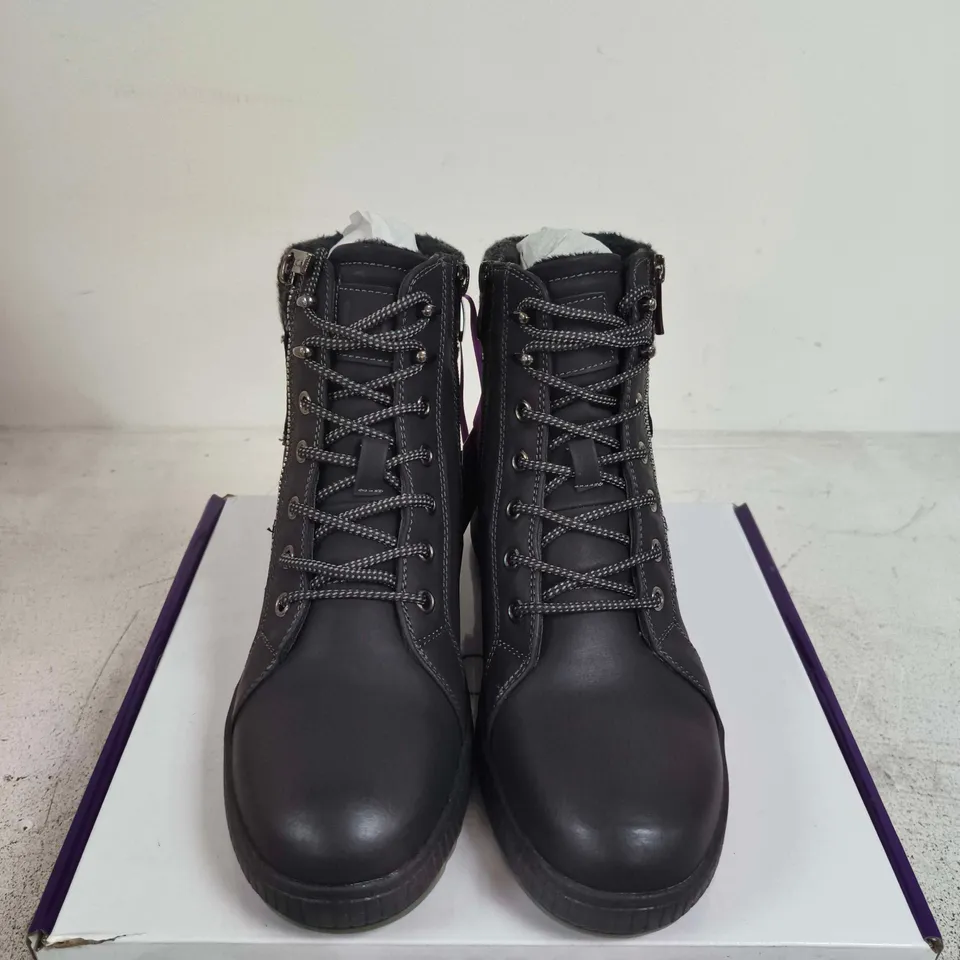 BOXED PAIR OF LOTUS BLACK LEATHER WINTER BOOTS WITH FUR TRIM – WOMEN'S - SIZE 40