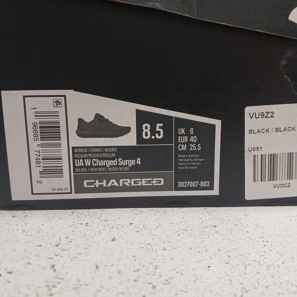 BOXED PAIR OF UNDER ARMOUR W CHARGED SURGE 4 – WOMEN'S RUNNING SHOES, BLACK, UK 6