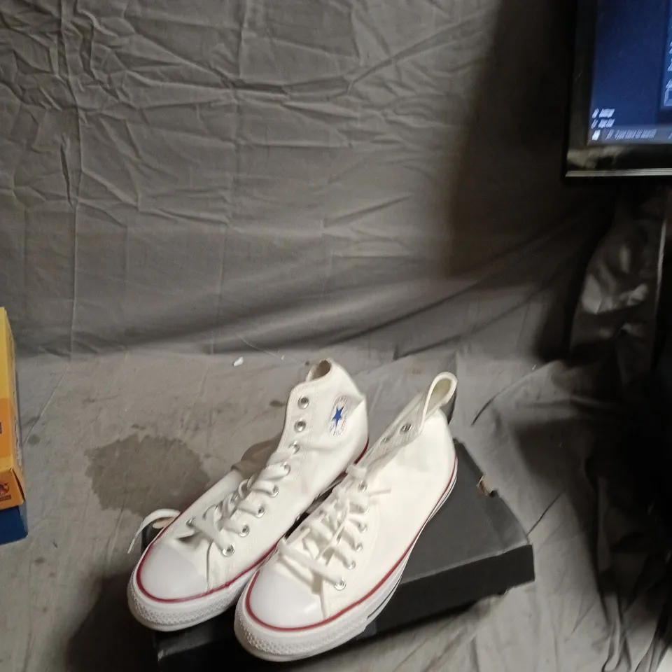 CONVERSE ALL STAR HI SNEAKERS - WHITE, M7650C, UNISEX UK 8