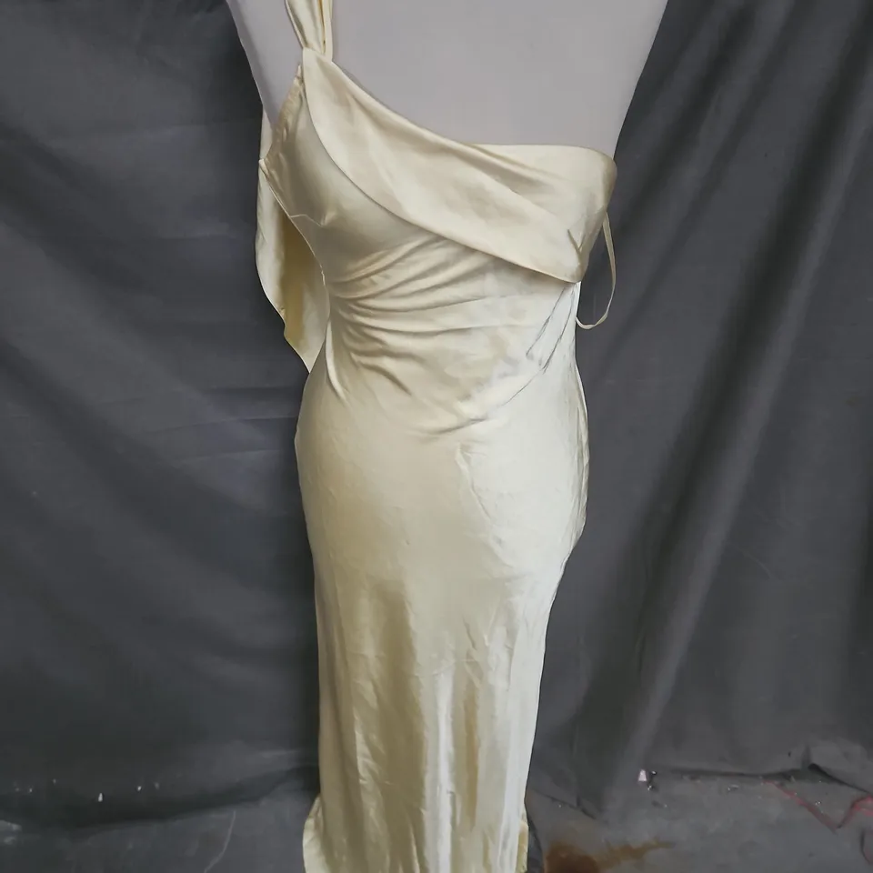 HELLO MOLLY ONE SHOULDER SATIN MAXI DRESS IN YELLOW SIZE XS