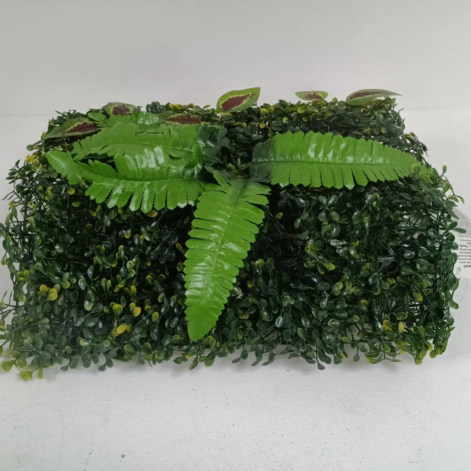 FAUX DÉCOR FERN FOREST SCREENING PANEL – 60 × 40 CM