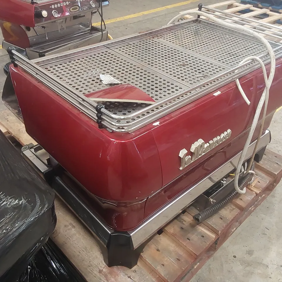 LA MARZOCCO COMMERCIAL 3 GROUP COFFEE MACHINE