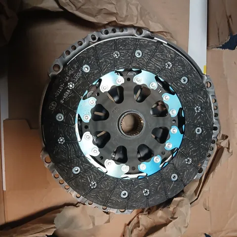 LUK REPSET PRO CLUTCH KIT – FRICTION DISC & PRESSURE PLATE