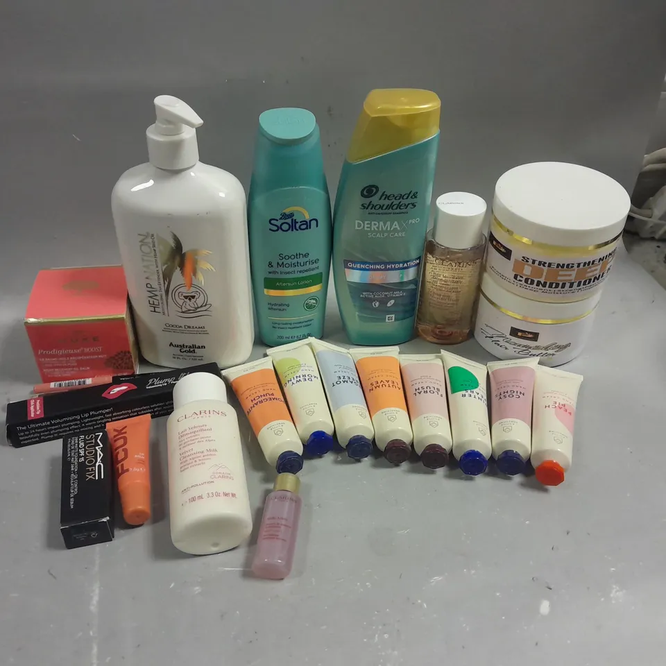 BOX OF APPROXIMATELY 15 COSMETIC ITEMS TO INCLUDE AFTERSUN LOTION, HAND CREAM, HAIR BUTTER, ETC