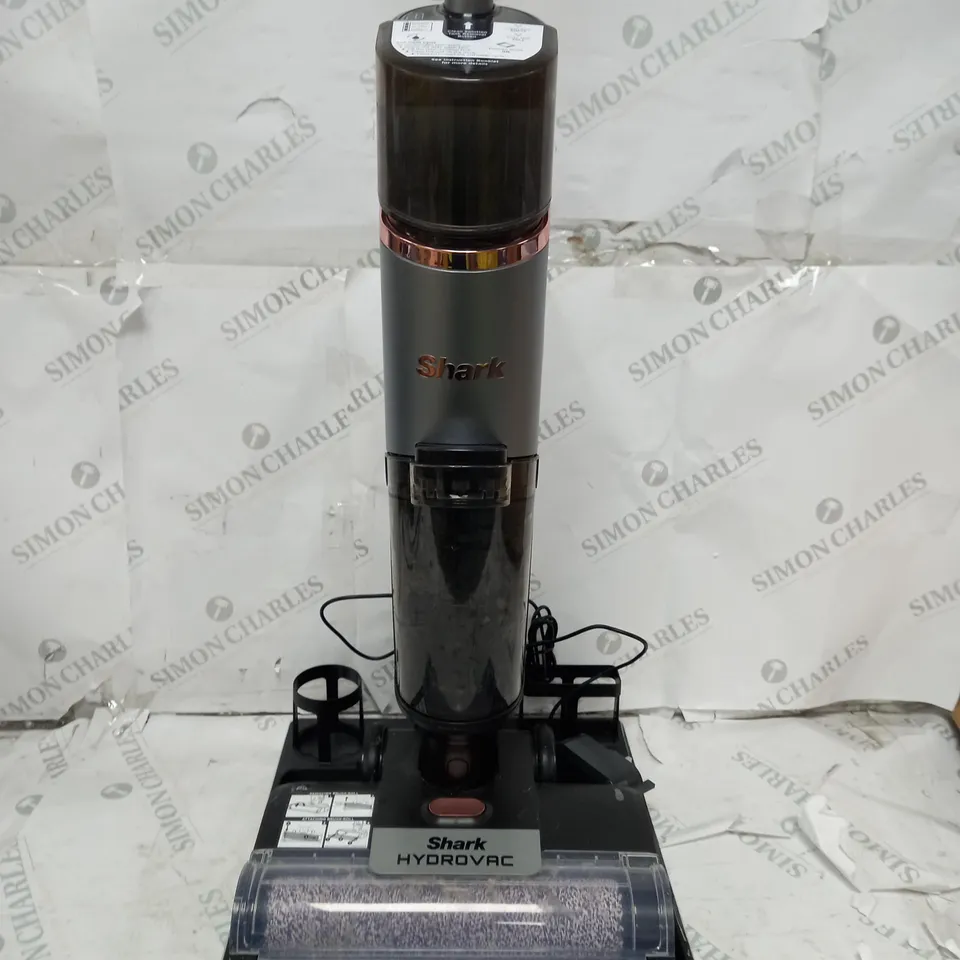 SHARK CORDLESS HYDROVAC 3-IN-1 HARD FLOOR CLEANING SYSTEM WD210UK