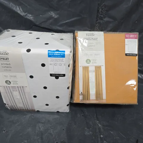 APPROXIMATELY 8 SEALED EYELET PRINTED CURTAINS POLKA DOT AND OCHRE PLAIN PENCIL PLEAT CURTAINS 