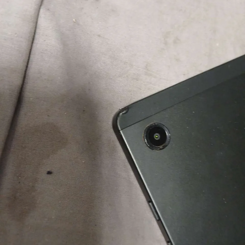 SAMSUNG TABLET – BLACK