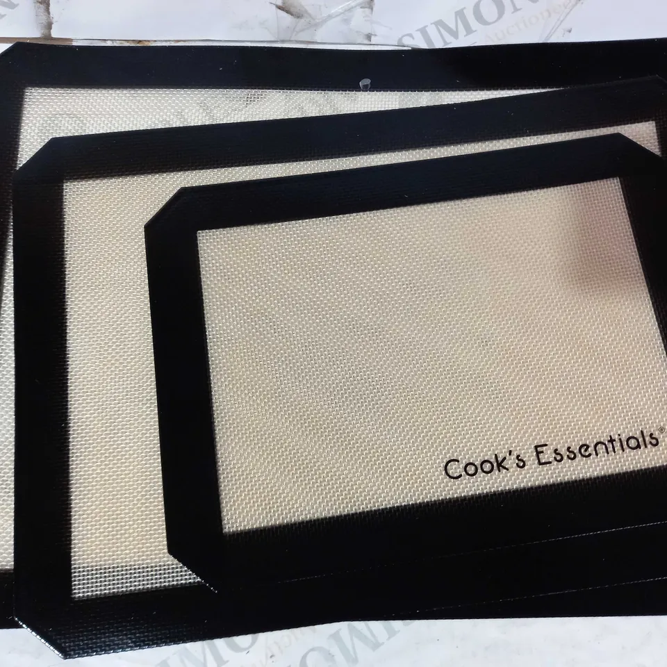 COOK'S ESSENTIALS SET OF 3 RECTANGULAR SILICONE COOKING MATS