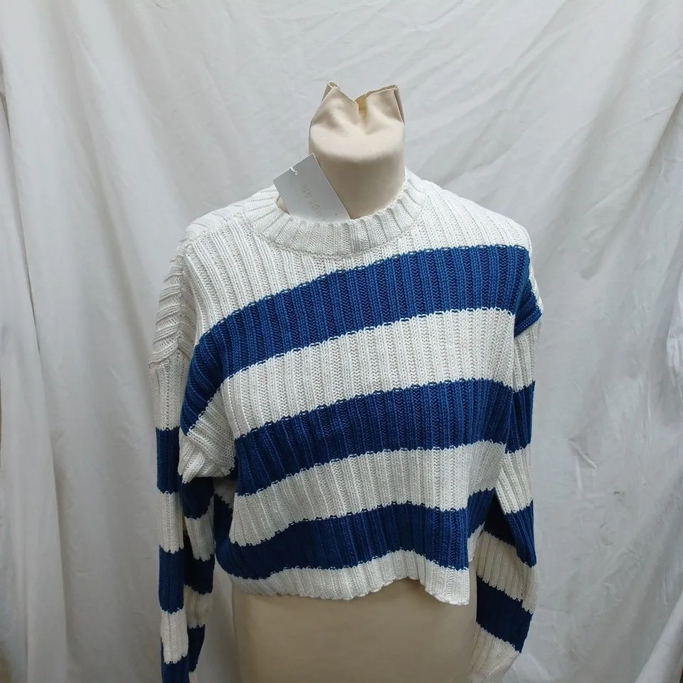 PULL & BEAR KNITTED WHITE & BLUE JUMPER WITH LONG ARMS - SMALL