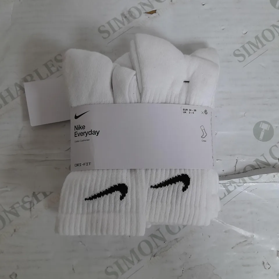 NIKE EVERYDAY DRI FIT SOCKS - UK 2-6
