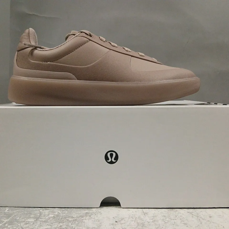 BOXED PAIR OF LULULEMON WOMEN'S CITYVERSE SNEAKERS IN DUSTY MAUVE SIZE UK 5.5