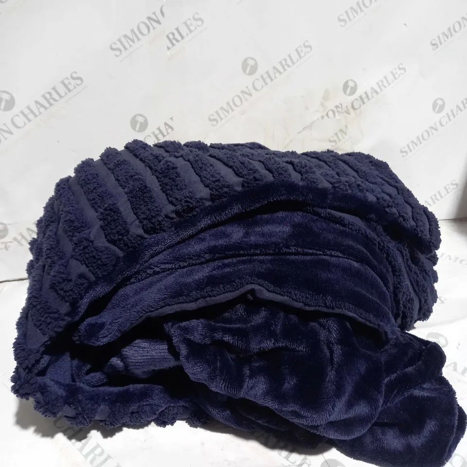 COZEE HOME TUFTED STRIPE 4 PIECE DUVET SET NAVY DOUBLE