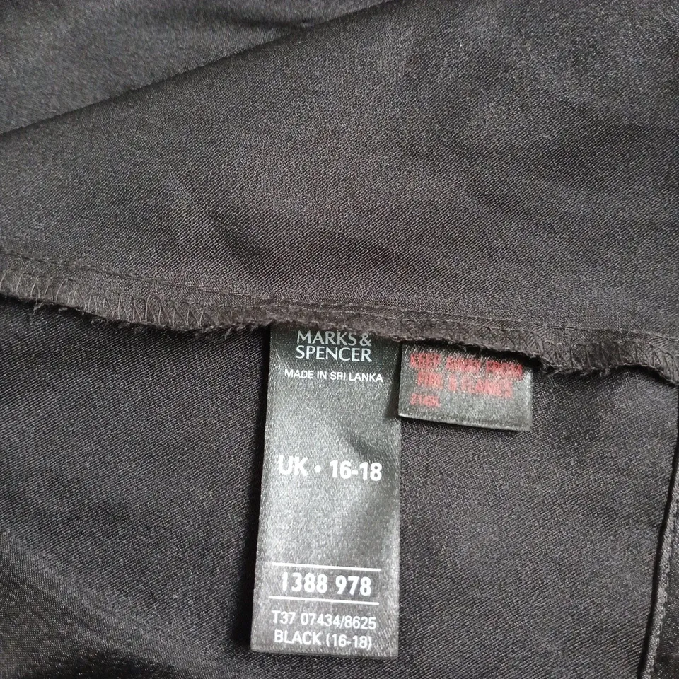 MARKS & SPENCER BLACK SATIN DRESSING GOWN, UK 16-18 
