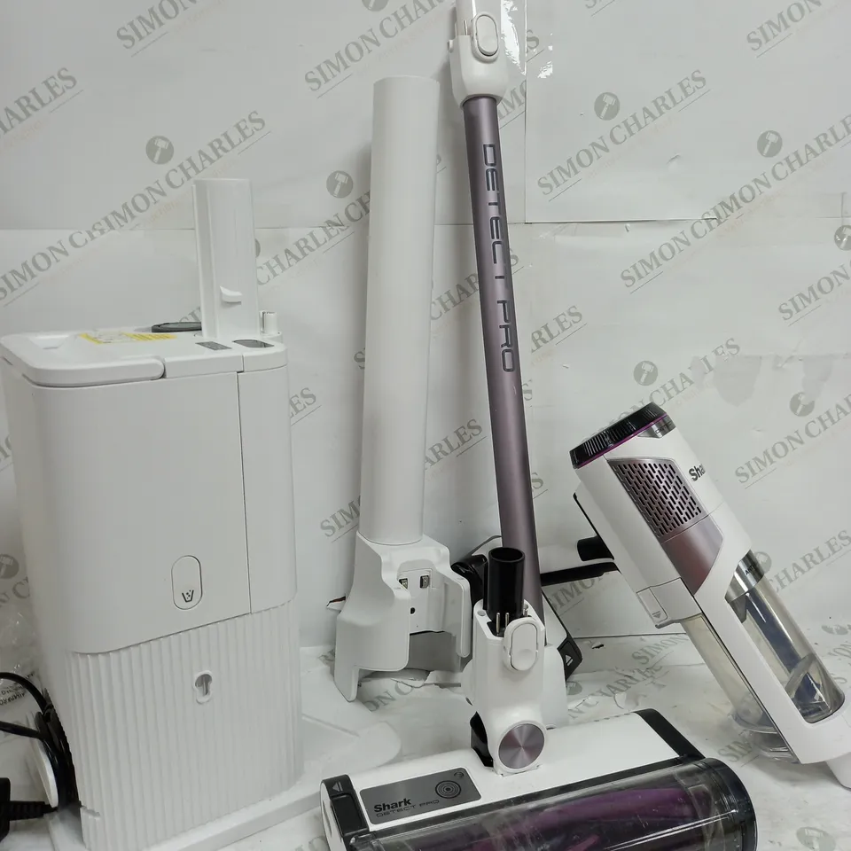 SHARK DETECT PRO 1.3L AUTO EMPTY VACUUM CLEANER IW3510UK